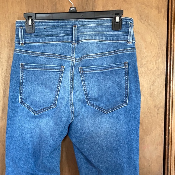 Ann Taylor petite the skinny curvy fit jean with stretch size 6P - Picture 12 of 17